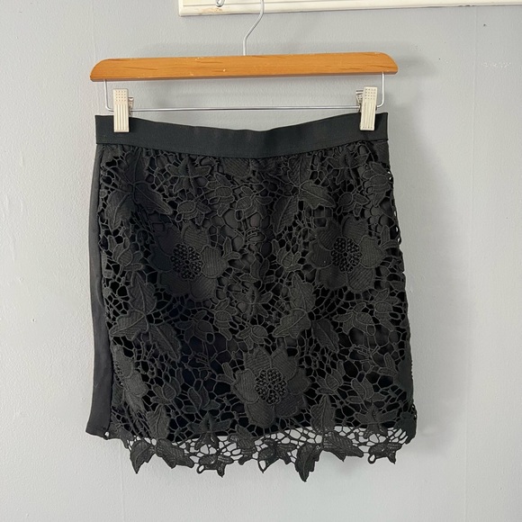 American Eagle Lace Overlay Embroidered Skirt Black Medium 6 - Picture 1 of 9